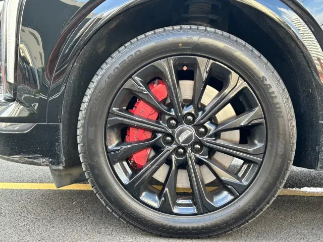 Cadillac XT5 — Фото автомобиля 27