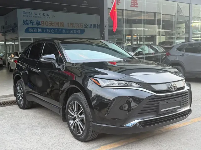 Toyota Harrier — Фото автомобиля 3