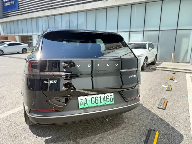 Volvo XC70 Plug-in Hybrid — Фото автомобиля 5