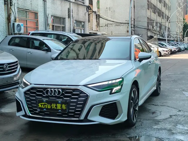 Фотография автомобиля — Audi A3