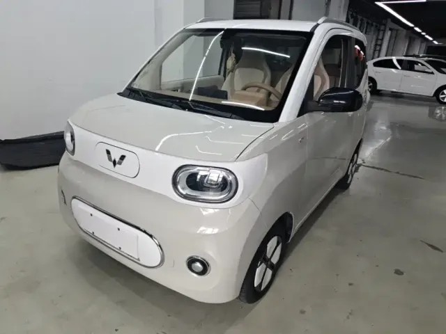 Фотография автомобиля — Wuling Hongguang Mini EV