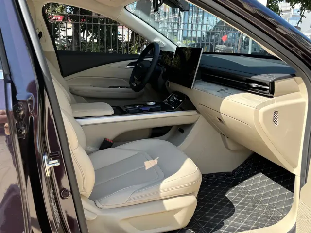Wuling Starlight — Фото автомобиля 23