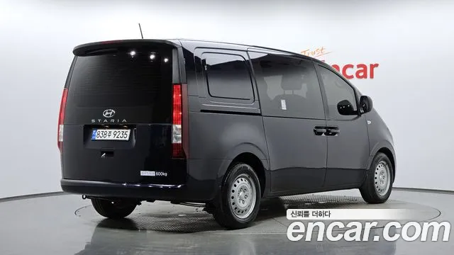 Hyundai Staria Staria Карго 5 мест — Фото автомобиля 2