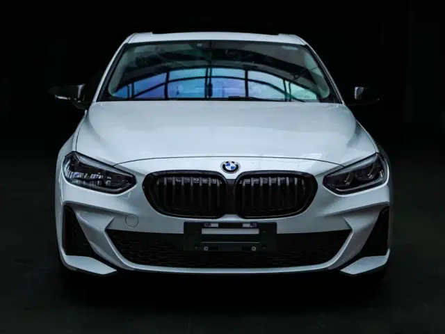 BMW 1 Series — Фото автомобиля 2