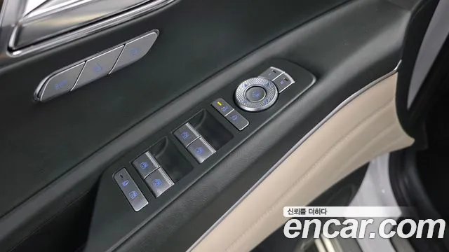 Genesis GV80 — Фото автомобиля 27