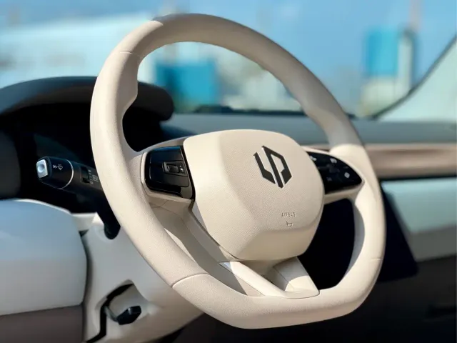 Leapmotor T03 — Фото автомобиля 14