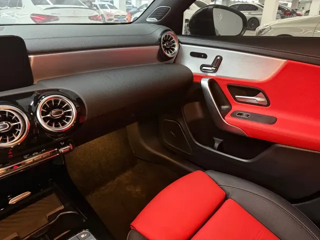 Mercedes-Benz A-Class AMG — Фото автомобиля 11