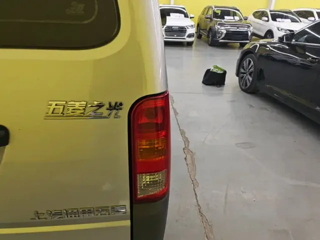 Wuling Zhiguang — Фото автомобиля 7