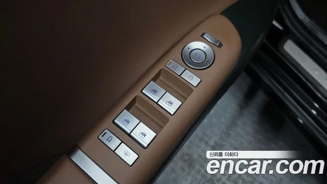 Hyundai Grandeur GN7 — Фото автомобиля 20