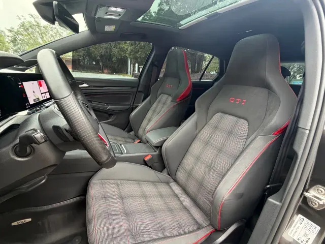 Volkswagen Golf GTI — Фото автомобиля 14