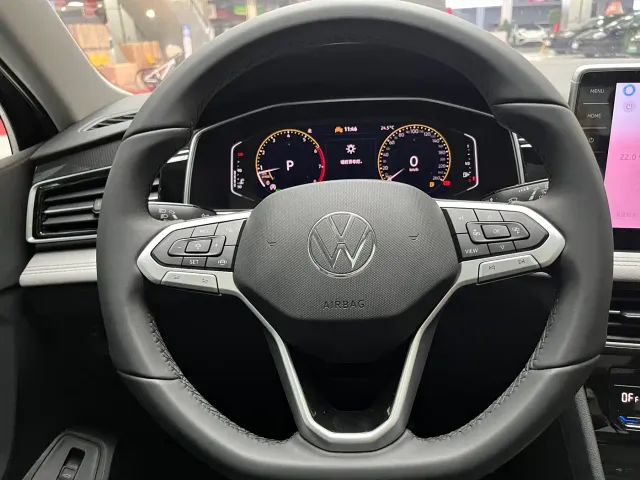 Volkswagen Tiguan L — Фото автомобиля 8