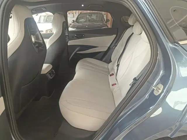 BYD Seal 06 — Фото автомобиля 12