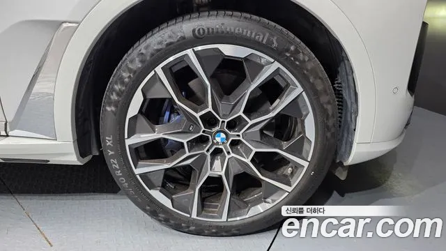 BMW X7 — Фото автомобиля 12