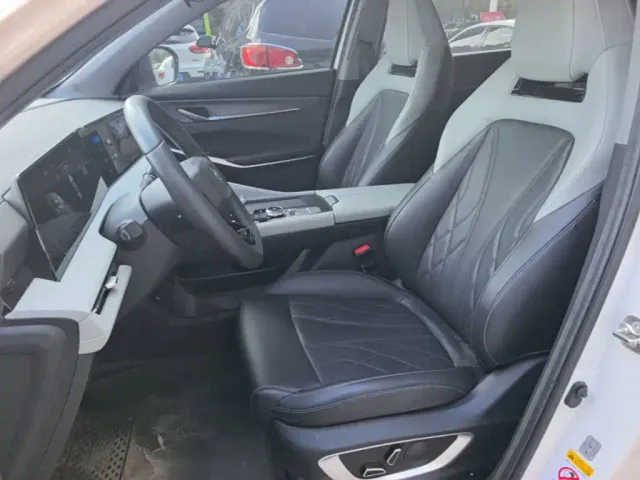 Changan CS75 Plus — Фото автомобиля 14