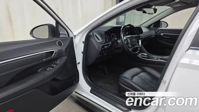 Hyundai Sonata — Фото автомобиля 15