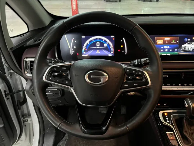 GAC Trumpchi M6 — Фото автомобиля 4