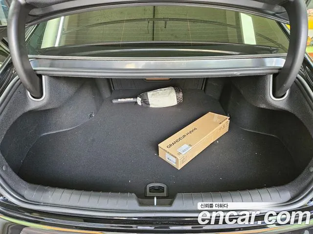 Hyundai Grandeur GN7 — Фото автомобиля 17