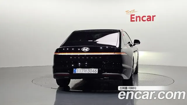 Hyundai Grandeur GN7 — Фото автомобиля 4