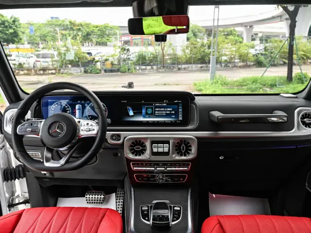 Mercedes-Benz G-Class — Фото автомобиля 14