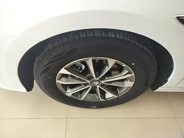BYD Qin PLUS — Фото автомобиля 22