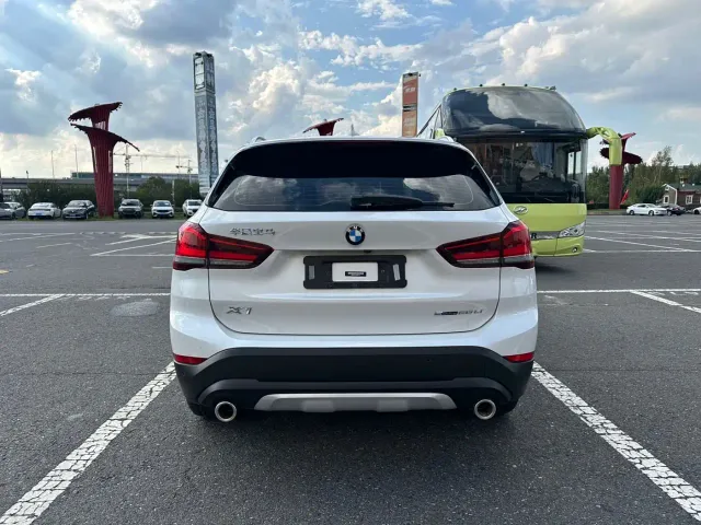 BMW X1 — Фото автомобиля 7