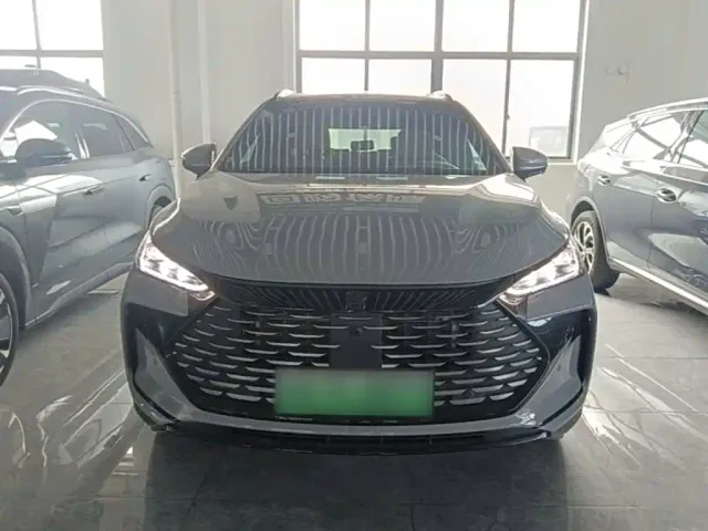 BYD Tang — Фото автомобиля 2