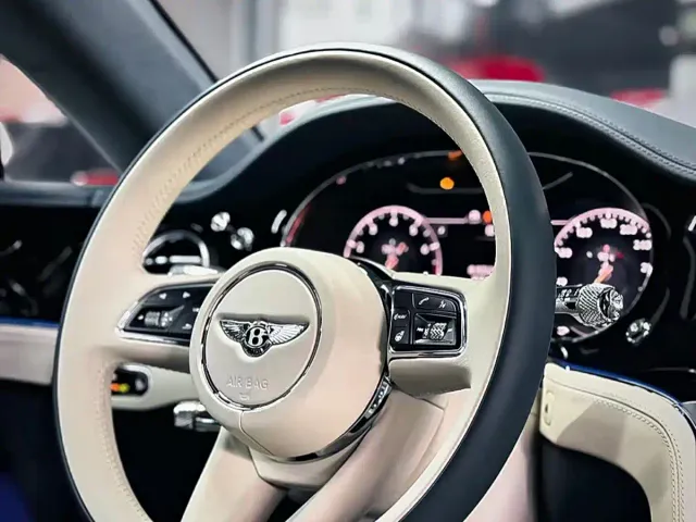 Bentley Continental — Фото автомобиля 4