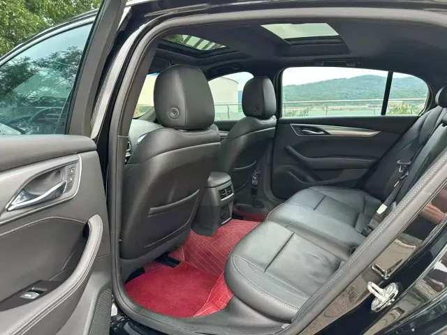 Cadillac CT5 — Фото автомобиля 6