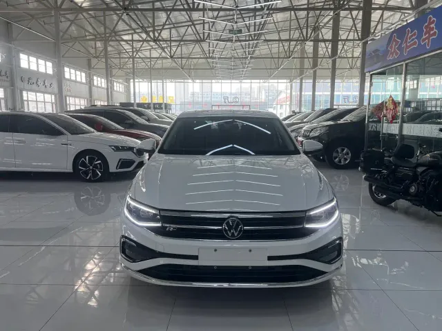 Volkswagen Bora — Фото автомобиля 2