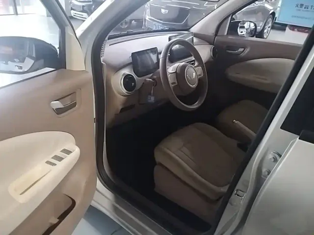 Wuling Hongguang Mini EV — Фото автомобиля 15