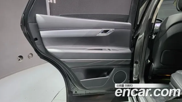 Genesis GV80 2.5T Бензин 2WD — Фото автомобиля 24