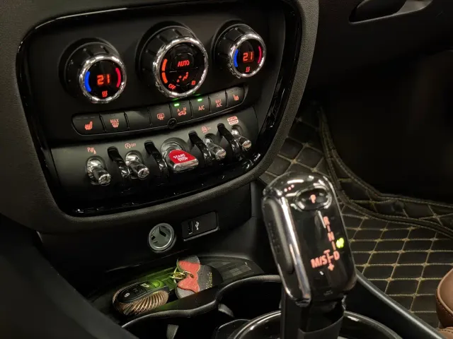 MINI Clubman — Фото автомобиля 11