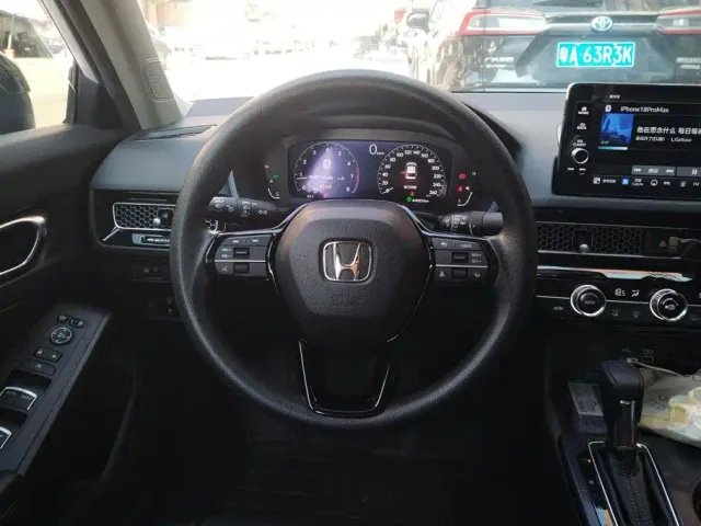 Honda Civic — Фото автомобиля 15