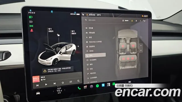 Tesla Model 3 — Фото автомобиля 16