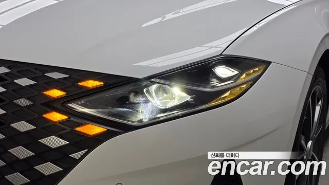 Hyundai Grandeur Grandeur (New) — Фото автомобиля 7