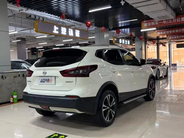 Nissan Qashqai — Фото автомобиля 10