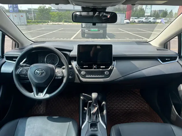 Toyota Corolla — Фото автомобиля 6