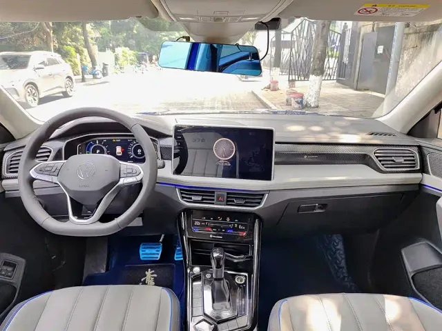 Volkswagen Tayron GTE Plug-in Hybrid — Фото автомобиля 10