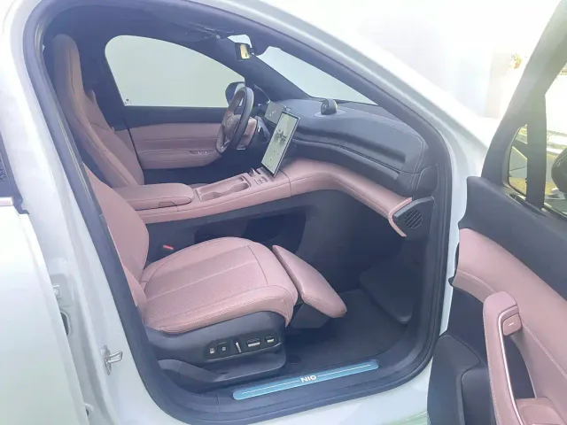 Nio EC6 — Фото автомобиля 9