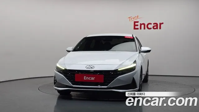 Hyundai Avante CN7 — Фото автомобиля 3