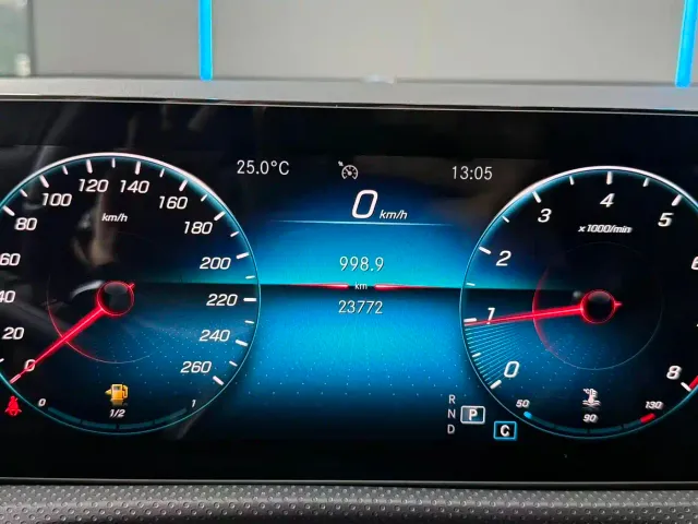 Mercedes-Benz A-Class — Фото автомобиля 12