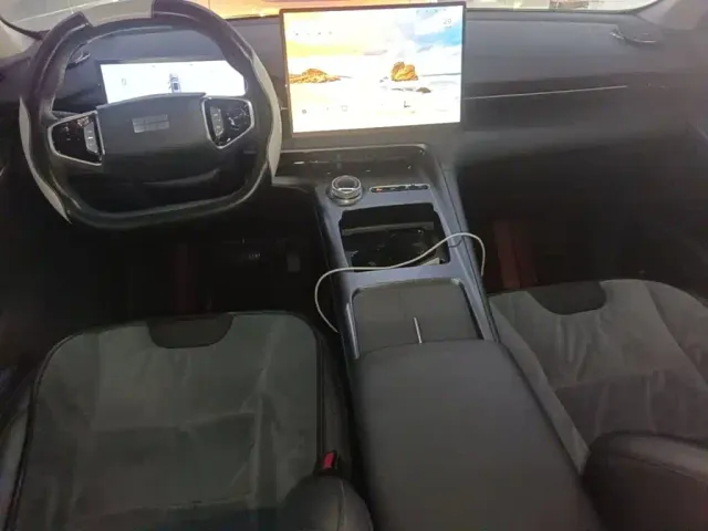 Geely Galaxy E5 — Фото автомобиля 9