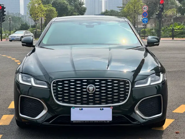 Jaguar XFL — Фото автомобиля 2