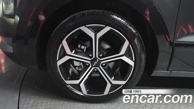 Kia Niro The All New Niro Signature — Фото автомобиля 4