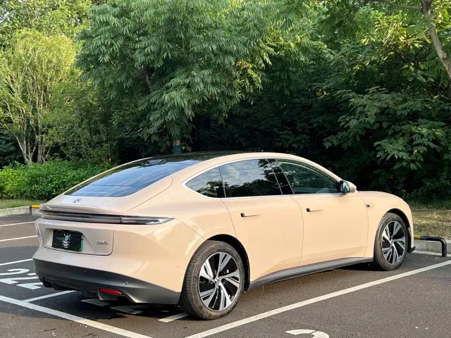Nio ET5 — Фото автомобиля 16