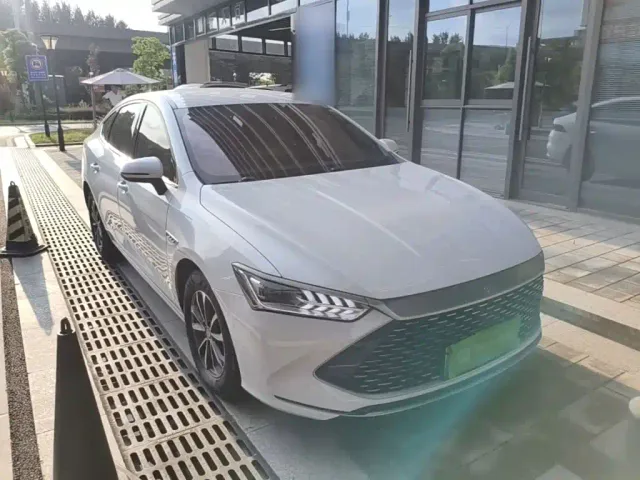 BYD Qin PLUS — Фото автомобиля 3