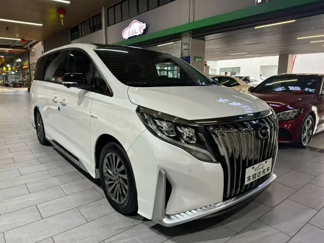 GAC Trumpchi M8 — Фото автомобиля 2