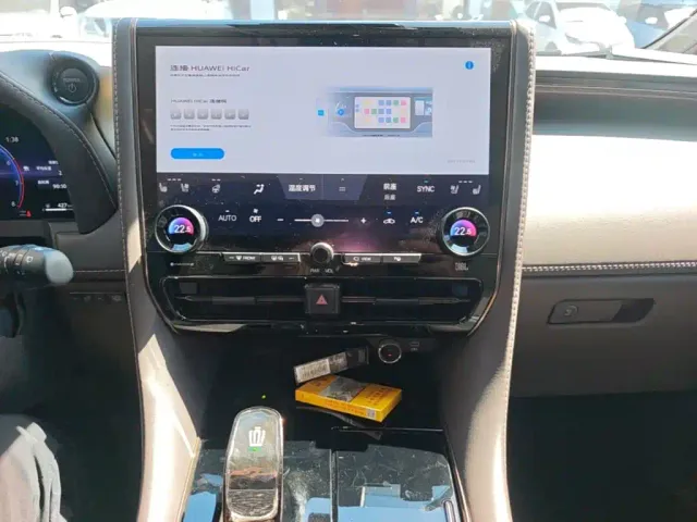 Toyota Vellfire — Фото автомобиля 12