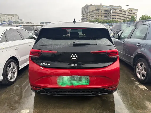 Volkswagen ID.3 — Фото автомобиля 7