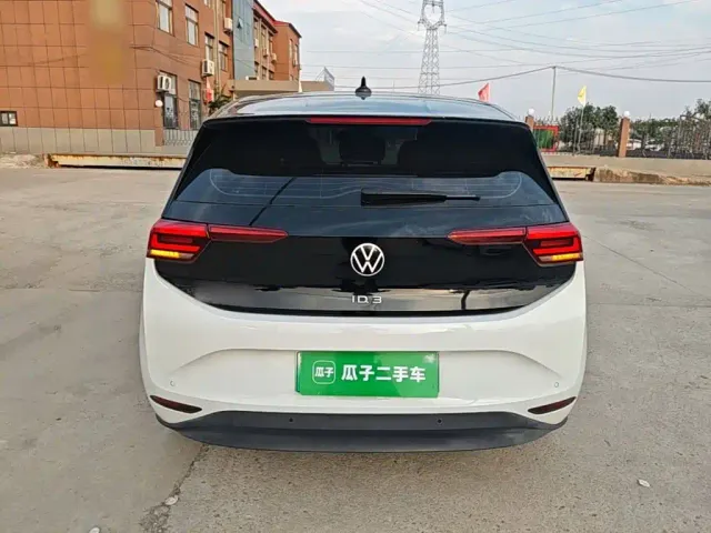 Volkswagen ID.3 — Фото автомобиля 5